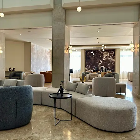 Cali & Designed For Adults By Louis Ξενοδοχείο