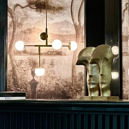 Cali & Designed For Adults By Louis 호텔 페이야