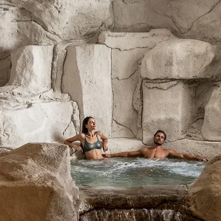 호텔 Cali & Designed For Adults By Louis 5*