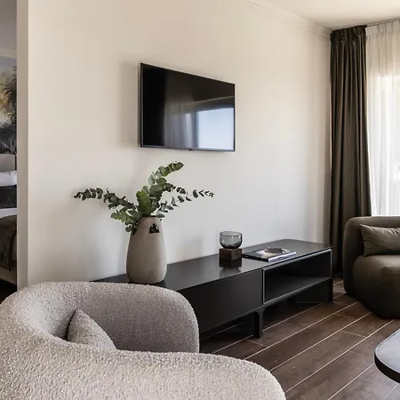Cali & Designed For Adults By Louis 5* Peyia