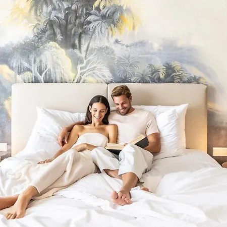 Cali & Designed For Adults By Louis 5* פאהיה