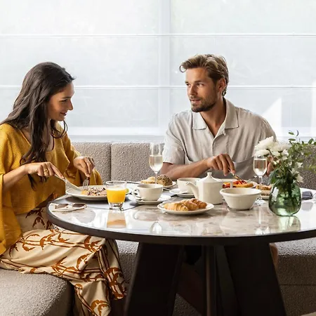 Cali & Designed For Adults By Louis 5* 페이야