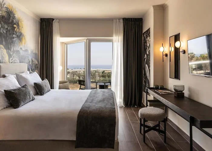 Cali & Designed For Adults By Louis 5*