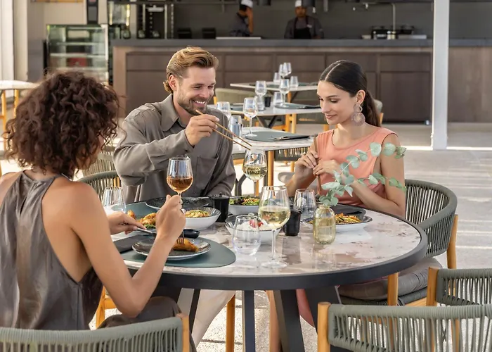 Hotel Cali & Designed For Adults By Louis