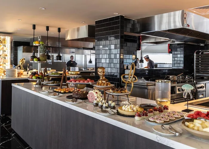 Cali & Designed For Adults By Louis Hotel 5*